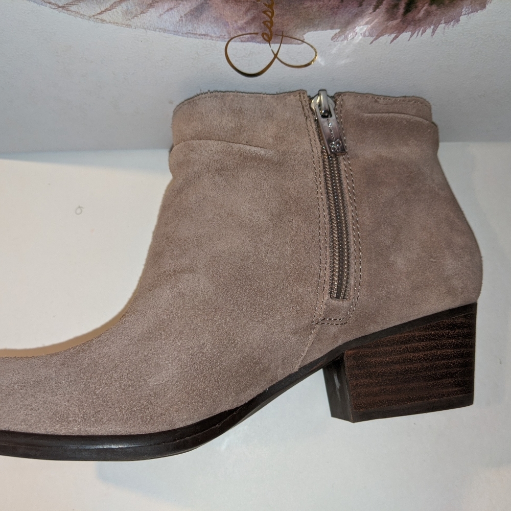 Jessica Simpson booties - Picture 3 of 5
